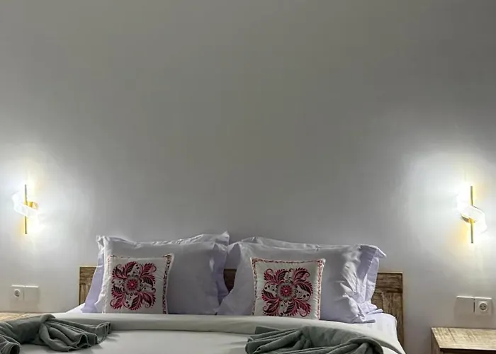 Mkvilla 5*